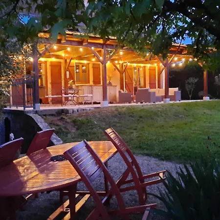 Holiday home Pres D'un Plan D'eau Et Des Belles Forets ! *