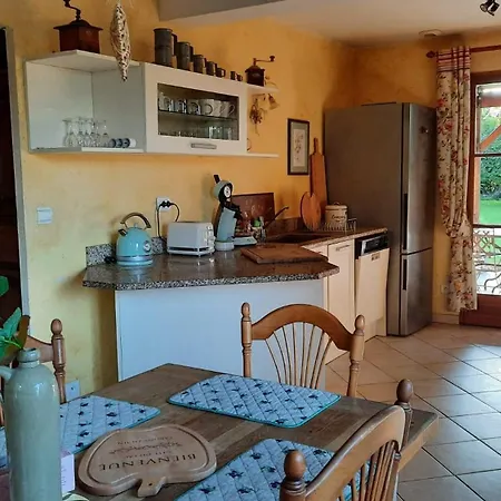 Holiday home Pres D'un Plan D'eau Et Des Belles Forets !