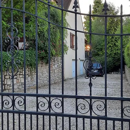 Pres D'un Plan D'eau Et Des Belles Forets !